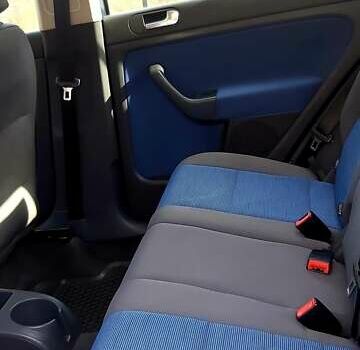 Синий Фольксваген Гольф, объемом двигателя 1.6 л и пробегом 252 тыс. км за 5000 $, фото 8 на Automoto.ua