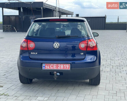 Синий Фольксваген Гольф, объемом двигателя 1.6 л и пробегом 243 тыс. км за 4950 $, фото 5 на Automoto.ua