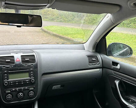 Синий Фольксваген Гольф, объемом двигателя 1.6 л и пробегом 252 тыс. км за 5350 $, фото 22 на Automoto.ua