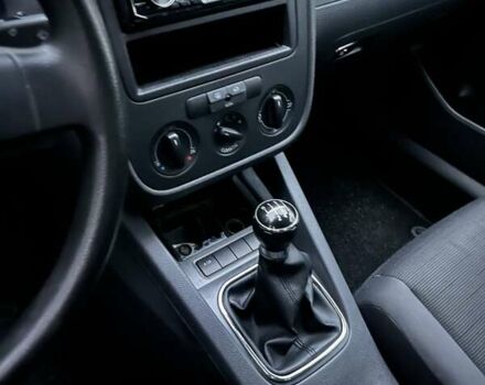 Синій Фольксваген Гольф, об'ємом двигуна 1.6 л та пробігом 176 тис. км за 5800 $, фото 15 на Automoto.ua