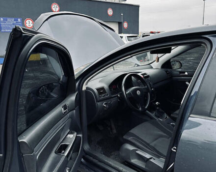 Синий Фольксваген Гольф, объемом двигателя 1.39 л и пробегом 261 тыс. км за 4100 $, фото 4 на Automoto.ua