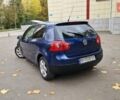 Синий Фольксваген Гольф, объемом двигателя 1.6 л и пробегом 275 тыс. км за 4000 $, фото 2 на Automoto.ua