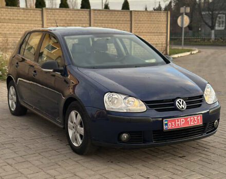 Синий Фольксваген Гольф, объемом двигателя 1.6 л и пробегом 206 тыс. км за 5950 $, фото 104 на Automoto.ua