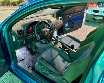 Фольксваген Гольф 2006 в Хмельницком на Automoto.ua Синий Фольксваген Гольф, объемом двигателя 1.99 л и пробегом 250 тыс. км за 5500 $, фото 15 на Automoto.ua