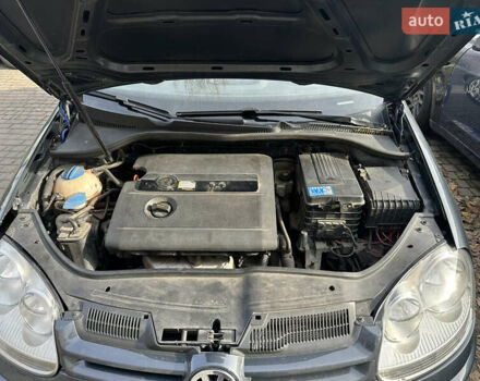 Синий Фольксваген Гольф, объемом двигателя 1.39 л и пробегом 261 тыс. км за 4100 $, фото 9 на Automoto.ua