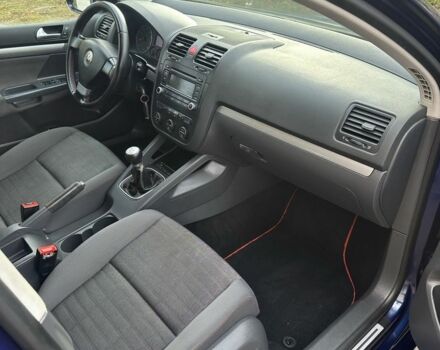 Синий Фольксваген Гольф, объемом двигателя 1.6 л и пробегом 190 тыс. км за 5899 $, фото 13 на Automoto.ua