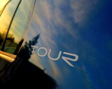 Синий Фольксваген Гольф, объемом двигателя 1.6 л и пробегом 178 тыс. км за 6700 $, фото 3 на Automoto.ua