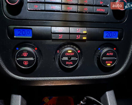 Фольксваген Гольф 2006 в Хмельницком на Automoto.ua Синий Фольксваген Гольф, объемом двигателя 1.99 л и пробегом 250 тыс. км за 5500 $, фото 34 на Automoto.ua