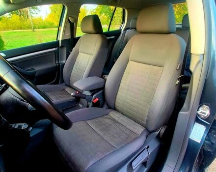 Синий Фольксваген Гольф, объемом двигателя 1.6 л и пробегом 178 тыс. км за 6700 $, фото 5 на Automoto.ua