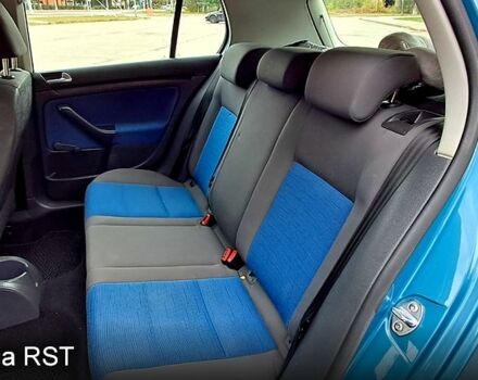 Синій Фольксваген Гольф, об'ємом двигуна 1.6 л та пробігом 243 тис. км за 6300 $, фото 7 на Automoto.ua