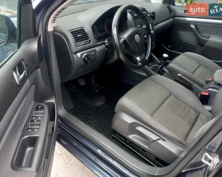 Синий Фольксваген Гольф, объемом двигателя 1.6 л и пробегом 206 тыс. км за 6300 $, фото 57 на Automoto.ua