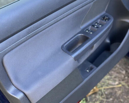 Синий Фольксваген Гольф, объемом двигателя 1.6 л и пробегом 206 тыс. км за 5950 $, фото 110 на Automoto.ua