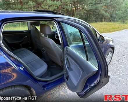 Синій Фольксваген Гольф, об'ємом двигуна 1.6 л та пробігом 196 тис. км за 4950 $, фото 3 на Automoto.ua