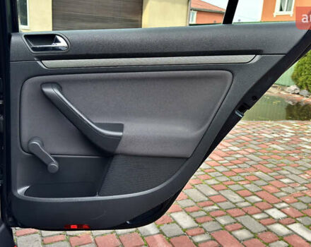 Синий Фольксваген Гольф, объемом двигателя 1.6 л и пробегом 154 тыс. км за 6346 $, фото 77 на Automoto.ua