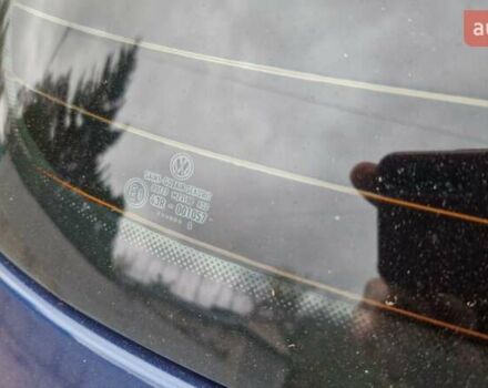 Синий Фольксваген Гольф, объемом двигателя 1.6 л и пробегом 275 тыс. км за 4000 $, фото 13 на Automoto.ua