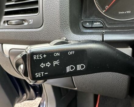 Синий Фольксваген Гольф, объемом двигателя 1.6 л и пробегом 190 тыс. км за 5899 $, фото 20 на Automoto.ua