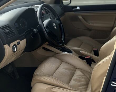 Синий Фольксваген Гольф, объемом двигателя 1.6 л и пробегом 175 тыс. км за 6900 $, фото 5 на Automoto.ua