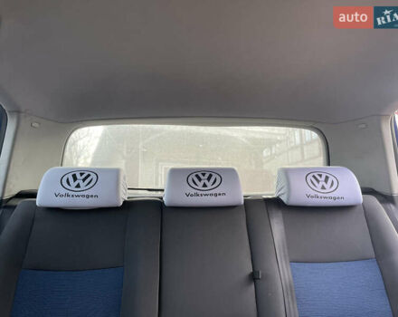 Синий Фольксваген Гольф, объемом двигателя 1.6 л и пробегом 300 тыс. км за 6200 $, фото 5 на Automoto.ua