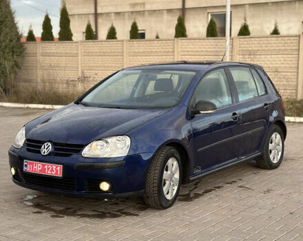 Синий Фольксваген Гольф, объемом двигателя 1.6 л и пробегом 206 тыс. км за 5950 $, фото 72 на Automoto.ua