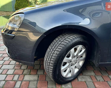 Синий Фольксваген Гольф, объемом двигателя 1.6 л и пробегом 154 тыс. км за 6346 $, фото 96 на Automoto.ua