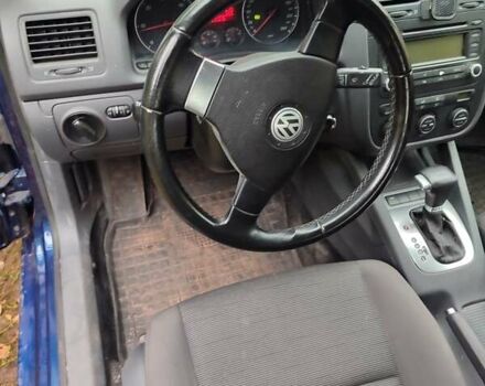 Синій Фольксваген Гольф, об'ємом двигуна 1.97 л та пробігом 330 тис. км за 5500 $, фото 4 на Automoto.ua