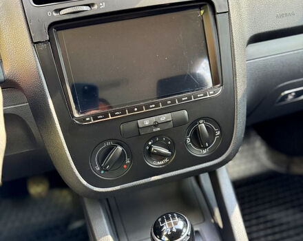 Синій Фольксваген Гольф, об'ємом двигуна 1.4 л та пробігом 245 тис. км за 6400 $, фото 10 на Automoto.ua