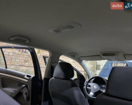 Синій Фольксваген Гольф, об'ємом двигуна 1.39 л та пробігом 309 тис. км за 4400 $, фото 13 на Automoto.ua