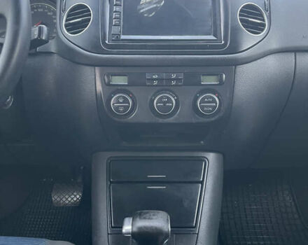 Синий Фольксваген Гольф, объемом двигателя 1.6 л и пробегом 300 тыс. км за 6200 $, фото 16 на Automoto.ua