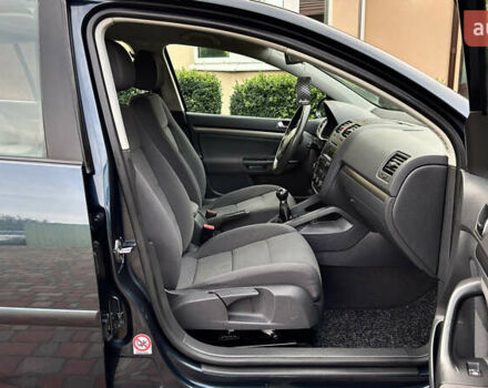 Синий Фольксваген Гольф, объемом двигателя 1.6 л и пробегом 154 тыс. км за 6346 $, фото 37 на Automoto.ua