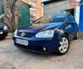 Синий Фольксваген Гольф, объемом двигателя 1.6 л и пробегом 290 тыс. км за 5799 $, фото 1 на Automoto.ua
