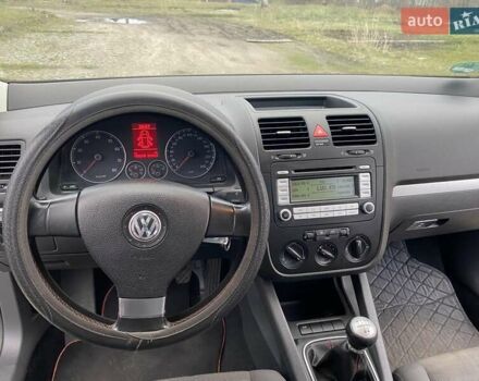 Синий Фольксваген Гольф, объемом двигателя 1.6 л и пробегом 173 тыс. км за 6650 $, фото 7 на Automoto.ua