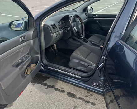 Синий Фольксваген Гольф, объемом двигателя 1.39 л и пробегом 315 тыс. км за 6000 $, фото 11 на Automoto.ua