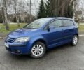 Синій Фольксваген Гольф, об'ємом двигуна 1.6 л та пробігом 303 тис. км за 5350 $, фото 2 на Automoto.ua