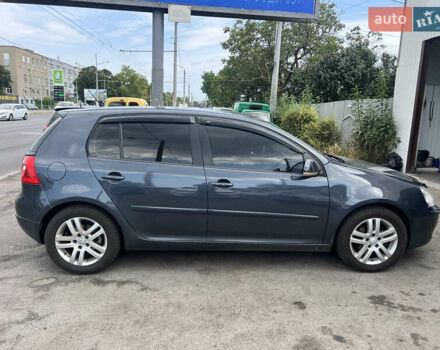 Синий Фольксваген Гольф, объемом двигателя 1.39 л и пробегом 261 тыс. км за 4100 $, фото 2 на Automoto.ua