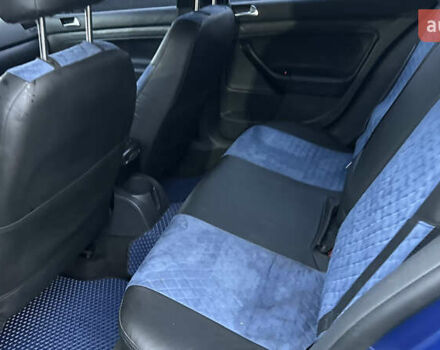 Фольксваген Гольф 2006 в Полтаве на Automoto.ua Синий Фольксваген Гольф, объемом двигателя 1.6 л и пробегом 175 тыс. км за 6400 $, фото 11 на Automoto.ua