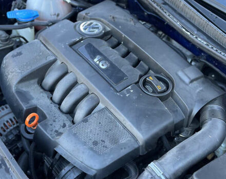 Синий Фольксваген Гольф, объемом двигателя 1.6 л и пробегом 206 тыс. км за 5950 $, фото 118 на Automoto.ua