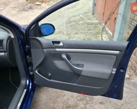 Синий Фольксваген Гольф, объемом двигателя 1.6 л и пробегом 178 тыс. км за 6700 $, фото 33 на Automoto.ua