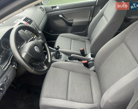 Синій Фольксваген Гольф, об'ємом двигуна 1.6 л та пробігом 228 тис. км за 5650 $, фото 8 на Automoto.ua