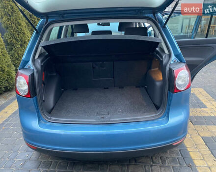 Синий Фольксваген Гольф, объемом двигателя 1.6 л и пробегом 235 тыс. км за 5000 $, фото 25 на Automoto.ua