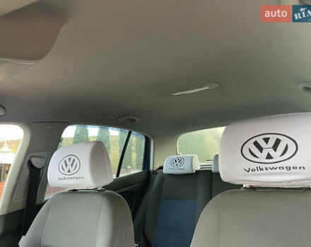 Синий Фольксваген Гольф, объемом двигателя 1.6 л и пробегом 300 тыс. км за 6200 $, фото 4 на Automoto.ua