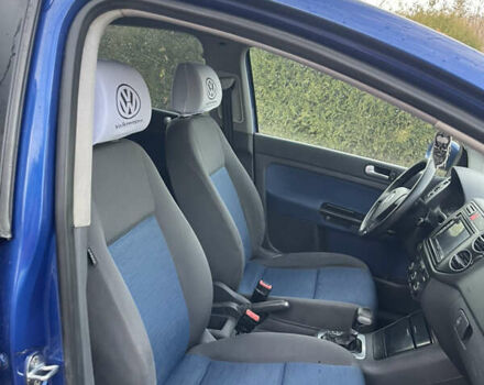 Синий Фольксваген Гольф, объемом двигателя 1.6 л и пробегом 300 тыс. км за 6200 $, фото 8 на Automoto.ua