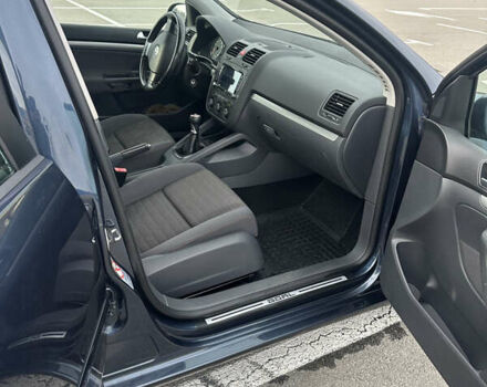 Синий Фольксваген Гольф, объемом двигателя 1.39 л и пробегом 315 тыс. км за 6000 $, фото 8 на Automoto.ua