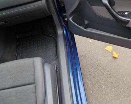 Синий Фольксваген Гольф, объемом двигателя 1.6 л и пробегом 275 тыс. км за 4000 $, фото 10 на Automoto.ua