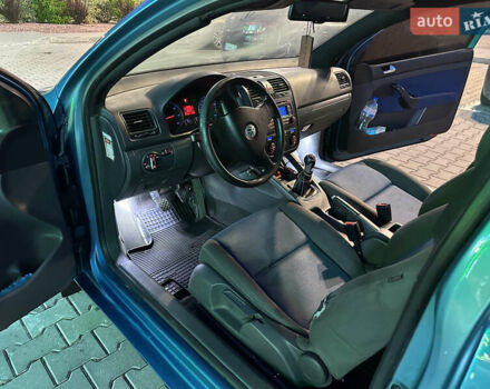 Фольксваген Гольф 2006 в Хмельницком на Automoto.ua Синий Фольксваген Гольф, объемом двигателя 1.99 л и пробегом 250 тыс. км за 5500 $, фото 14 на Automoto.ua