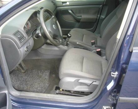 Синий Фольксваген Гольф, объемом двигателя 1.9 л и пробегом 254 тыс. км за 1650 $, фото 5 на Automoto.ua