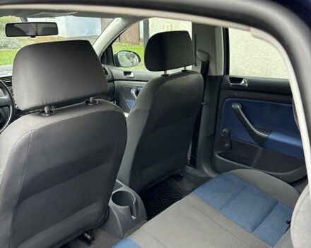 Синій Фольксваген Гольф, об'ємом двигуна 1.6 л та пробігом 321 тис. км за 6000 $, фото 11 на Automoto.ua