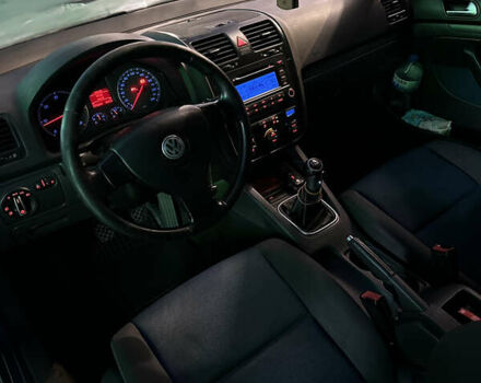 Фольксваген Гольф 2006 в Хмельницком на Automoto.ua Синий Фольксваген Гольф, объемом двигателя 1.99 л и пробегом 250 тыс. км за 5500 $, фото 24 на Automoto.ua