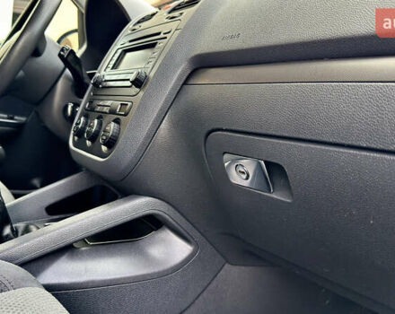 Синий Фольксваген Гольф, объемом двигателя 1.6 л и пробегом 154 тыс. км за 6346 $, фото 62 на Automoto.ua