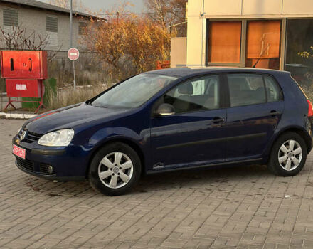 Синий Фольксваген Гольф, объемом двигателя 1.6 л и пробегом 206 тыс. км за 5950 $, фото 98 на Automoto.ua