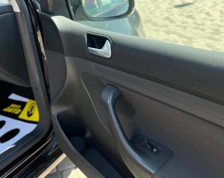 Синий Фольксваген Гольф, объемом двигателя 1.6 л и пробегом 188 тыс. км за 5500 $, фото 21 на Automoto.ua